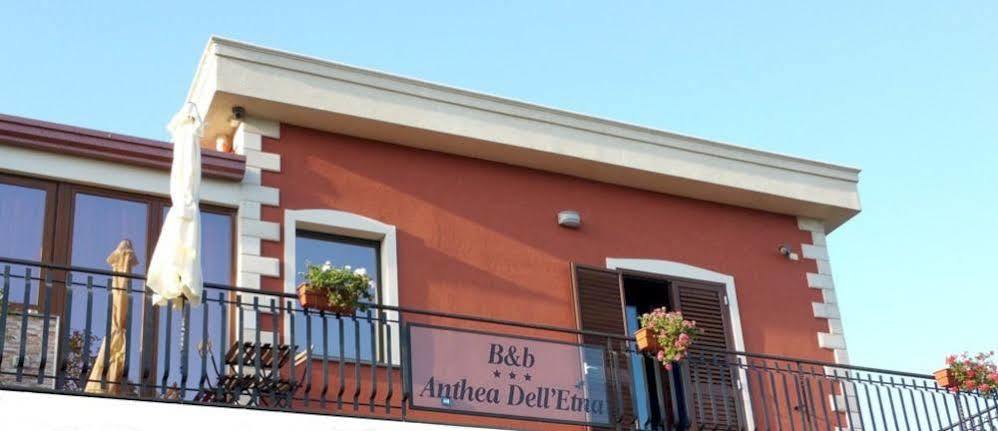 サンタ・ヴェネリーナ Anthea Dell' Etna Bed & Breakfast エクステリア 写真